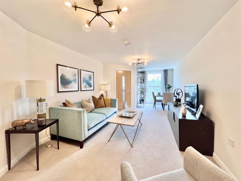 Additional image 2 of 1 bed flat for saleStation Road, Buxton SK17