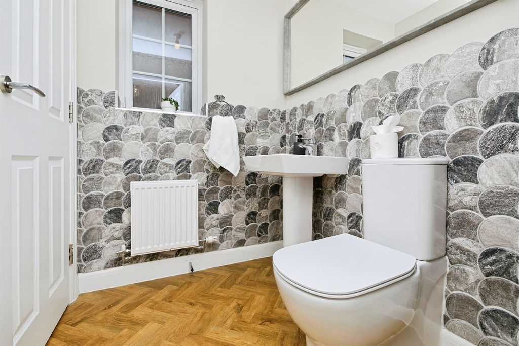 Additional image 18 of 4 bed detached house for saleRook Drive, Burton-On-Trent DE13