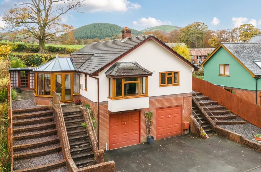 3 bed bungalow for saleAel Y Bryn, Carno, Caersws, Powys SY17