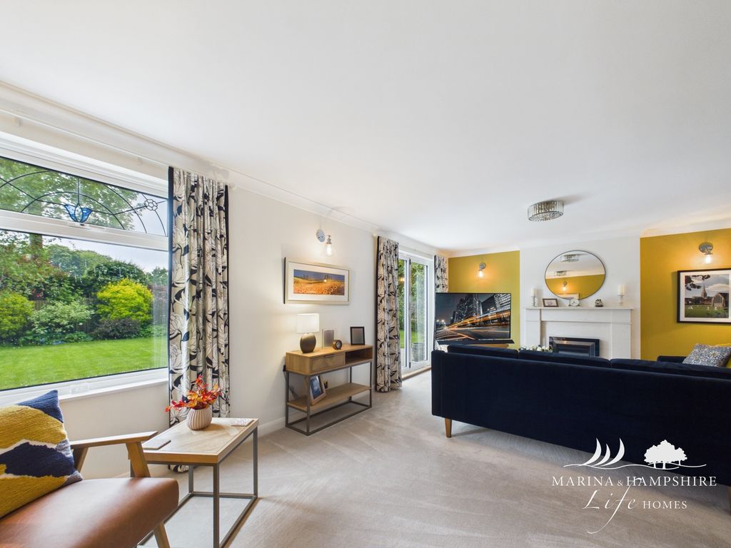 Additional image 17 of 4 bed detached house for saleDunstan Close, Chichester PO19