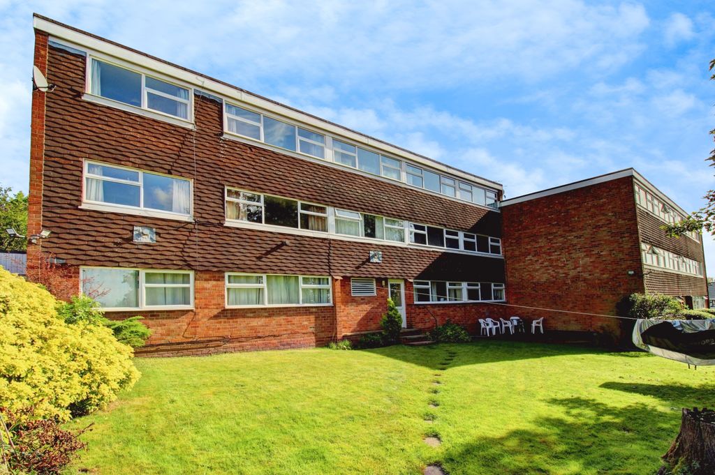 Additional image 16 of 3 bed flat for saleGarrick Road, Lichfield WS13