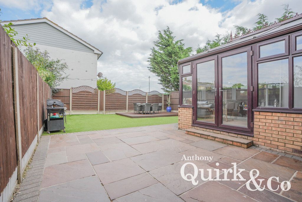 Additional image 18 of 4 bed detached house for saleBeach House Gardens, Canvey Island SS8