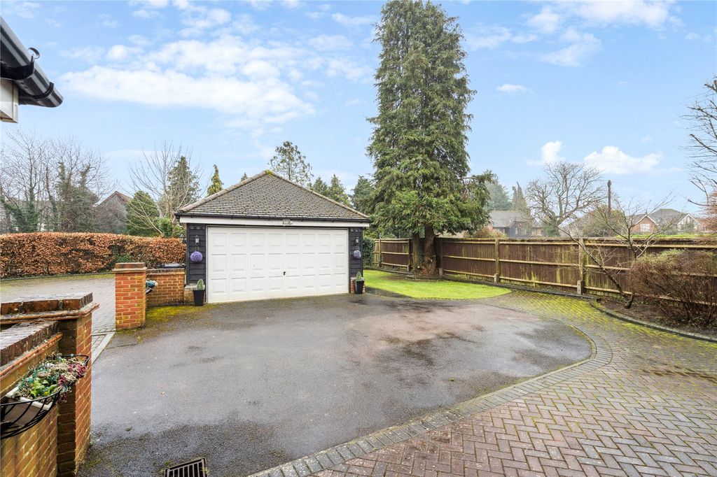 Additional image 27 of 5 bed detached house for saleCedar Close, Chesham HP5