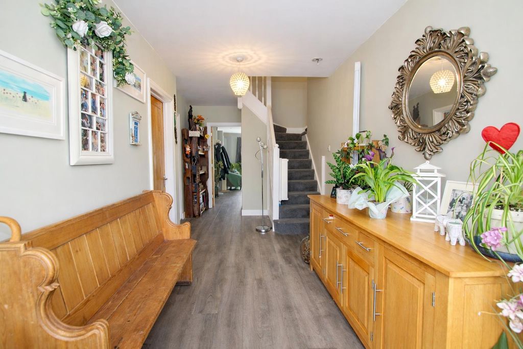 Additional image 5 of 5 bed semi-detached house for saleNorthwood Road, Carshalton SM5