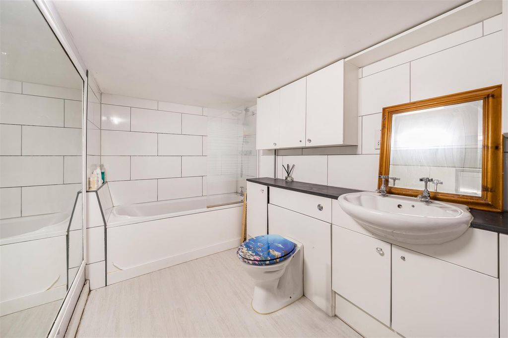 Additional image 25 of 5 bed detached house for saleRowden Hill, Chippenham SN15