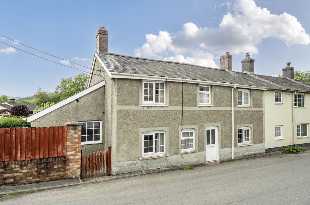 3 bed semi-detached house for saleGorn Road, Llanidloes, Powys SY18