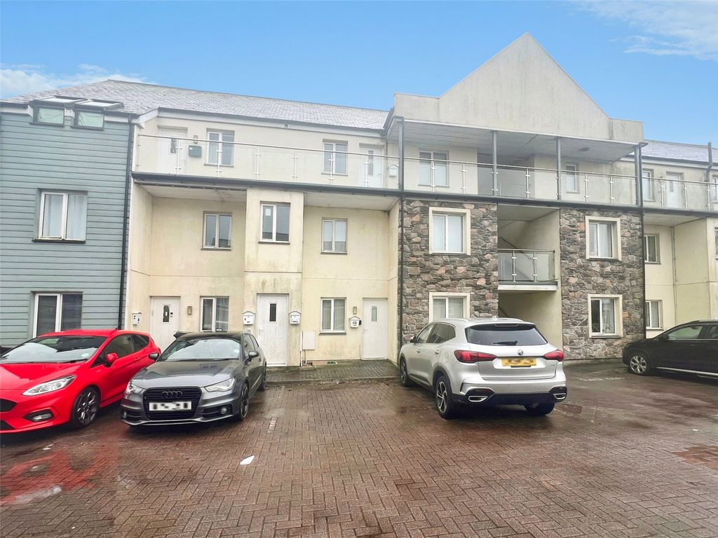 Additional image 6 of 2 bed flat for saleNorth Parade, Camborne, Cornwall TR14