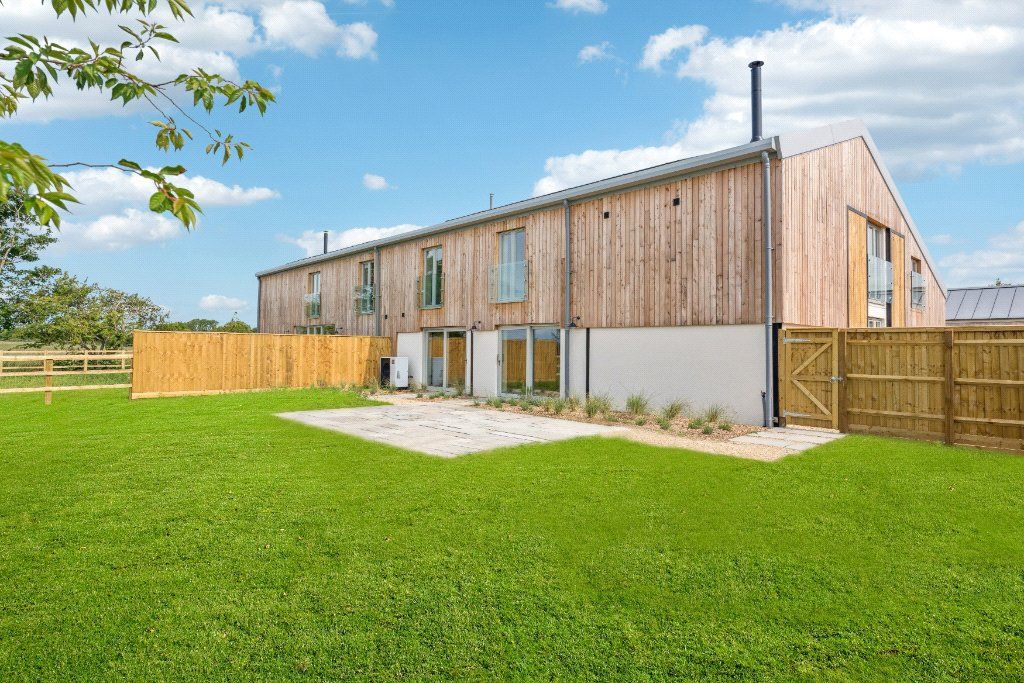 5 bed detached house for saleDeer Barn, Oxford Road, Burford, Oxfordshire OX18