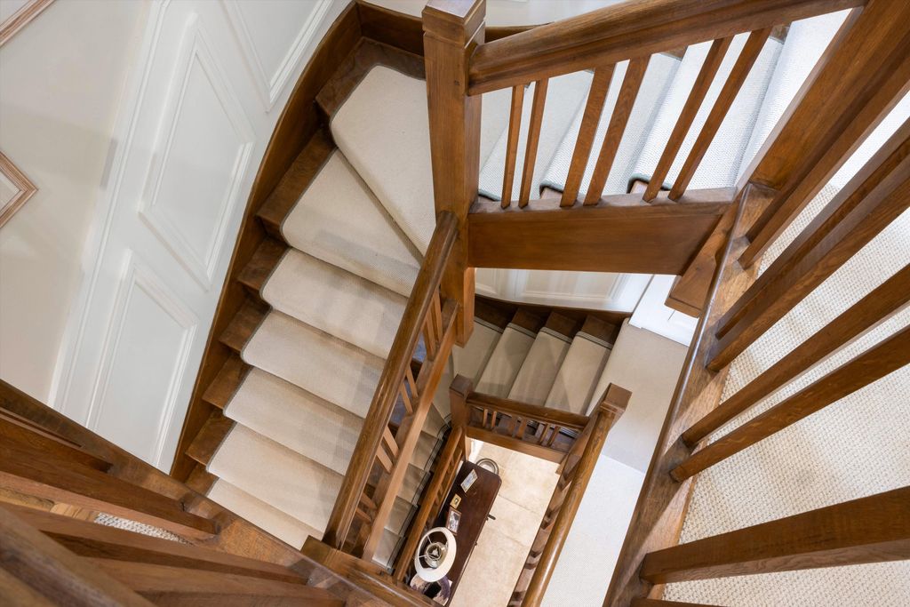 Additional image 20 of 7 bed detached house for saleCrippetts Lane, Leckhampton, Cheltenham, Gloucestershire GL51