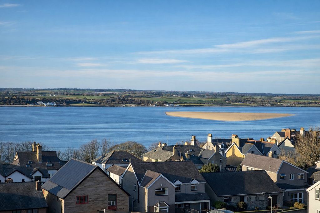 Additional image 2 of 7 bed semi-detached house for saleEngland Road South, Caernarfon LL55