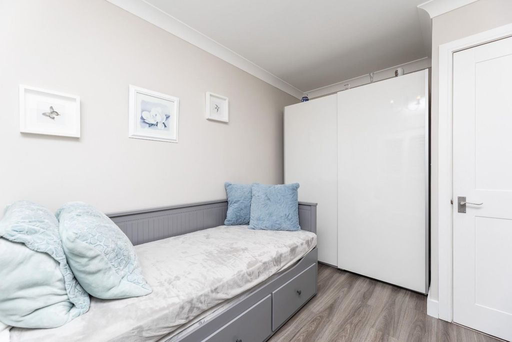 Additional image 9 of 3 bed detached house for saleMiddle Oxford Street, Castleford WF10