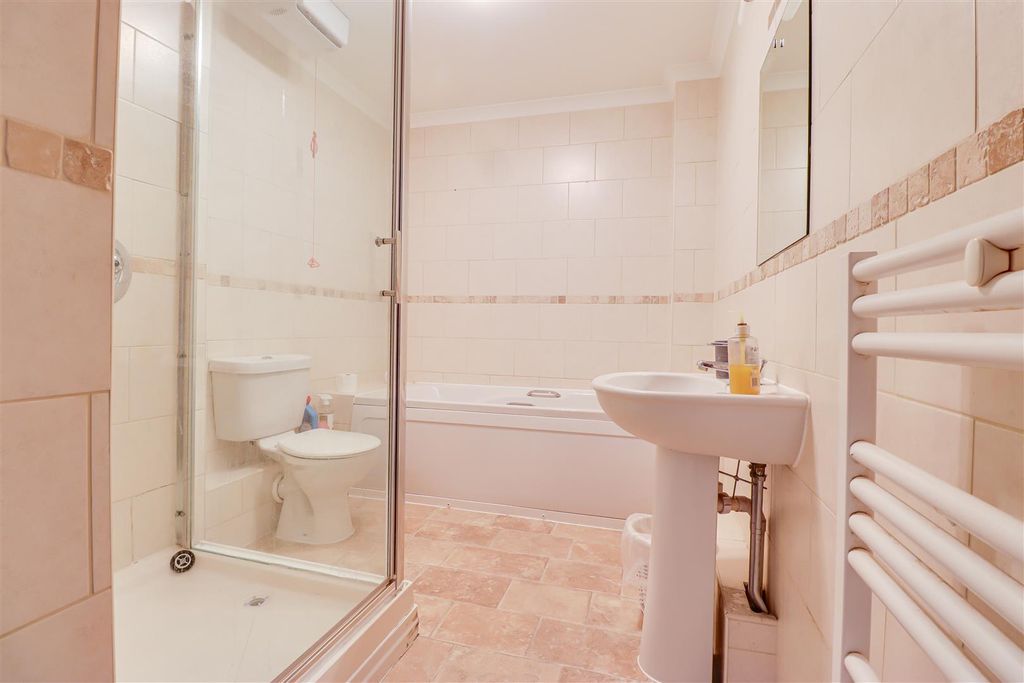Additional image 11 of 1 bed property for saleLong Road, Canvey Island SS8