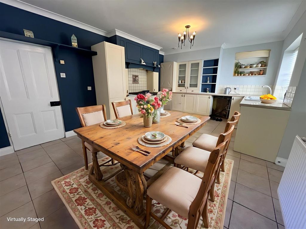 Additional image 2 of 4 bed detached house for saleRailway Road, Cinderford GL14