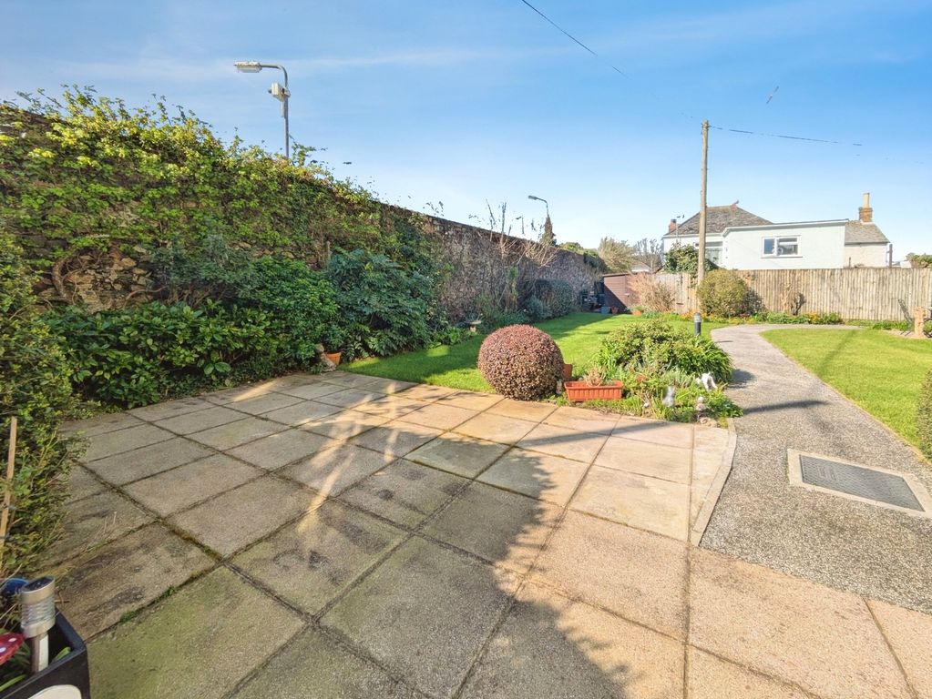Additional image 9 of 1 bed flat for saleTrevithick Road, Camborne, Cornwall TR14
