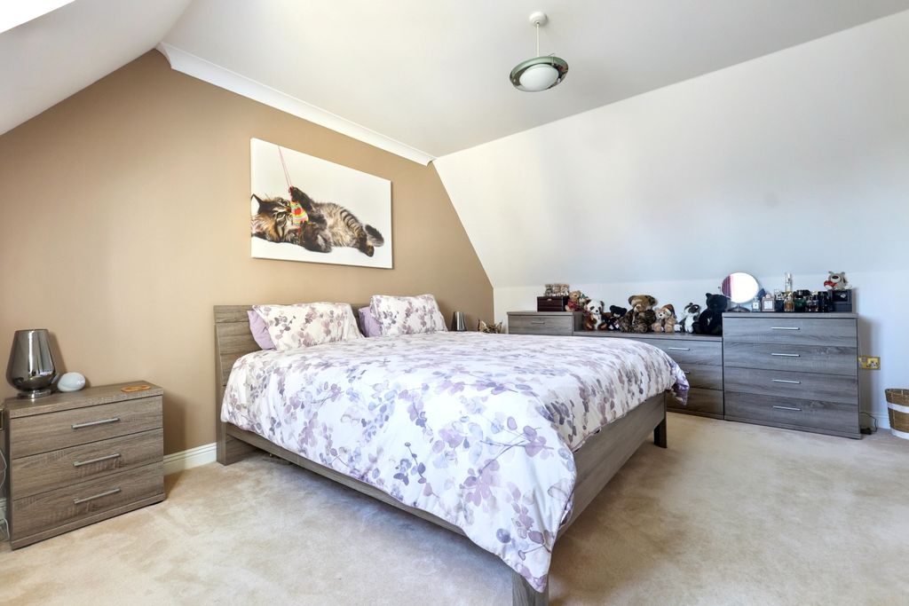Additional image 14 of 4 bed detached house for sale4 Hatwell Row, Carterton OX18