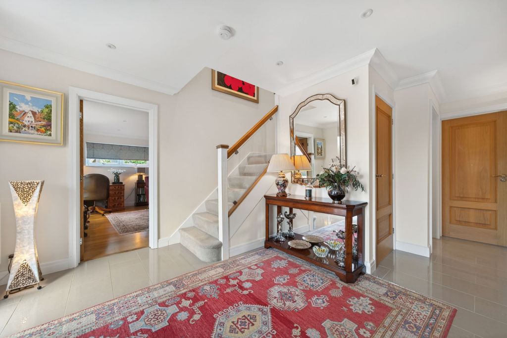 Additional image 8 of 5 bed detached house for saleRobin Hill Drive, Camberley GU15