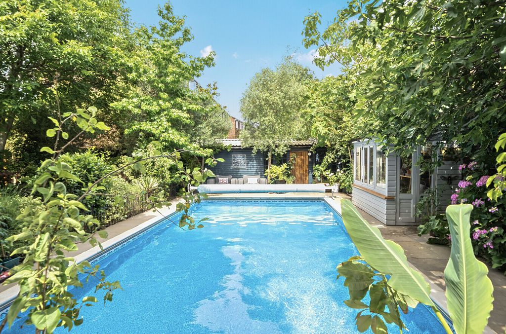 Additional image 19 of 4 bed detached house for saleGuildford Street, Chertsey, Surrey KT16