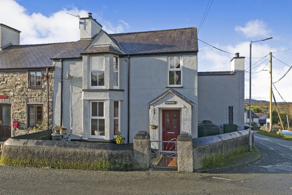 Additional image 2 of 4 bed end terrace house for saleCarreglefn, Amlwch LL68