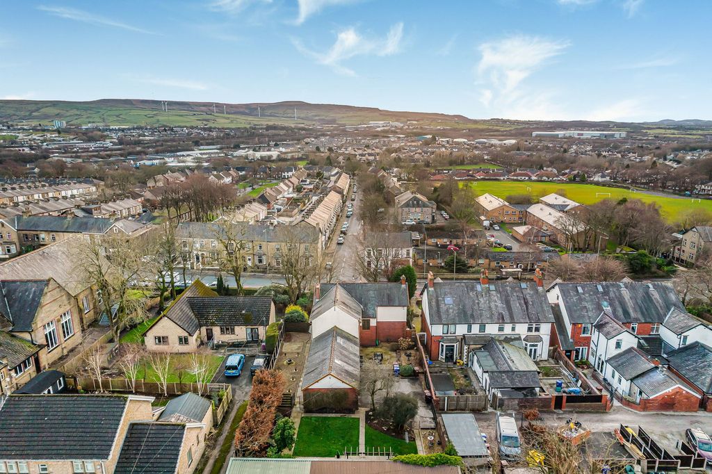 Additional image 75 of 4 bed detached house for salePadiham Road, Burnley BB12
