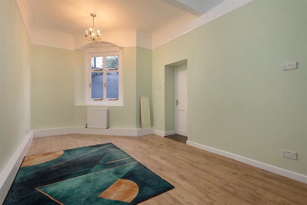 Additional image 6 of 3 bed flat for saleNew Dover Road, Canterbury CT1