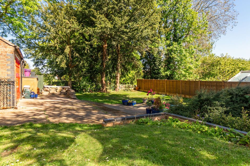 Additional image 4 of 4 bed detached house for saleStockley House, Horninglow Road, Burton-On-Trent DE13