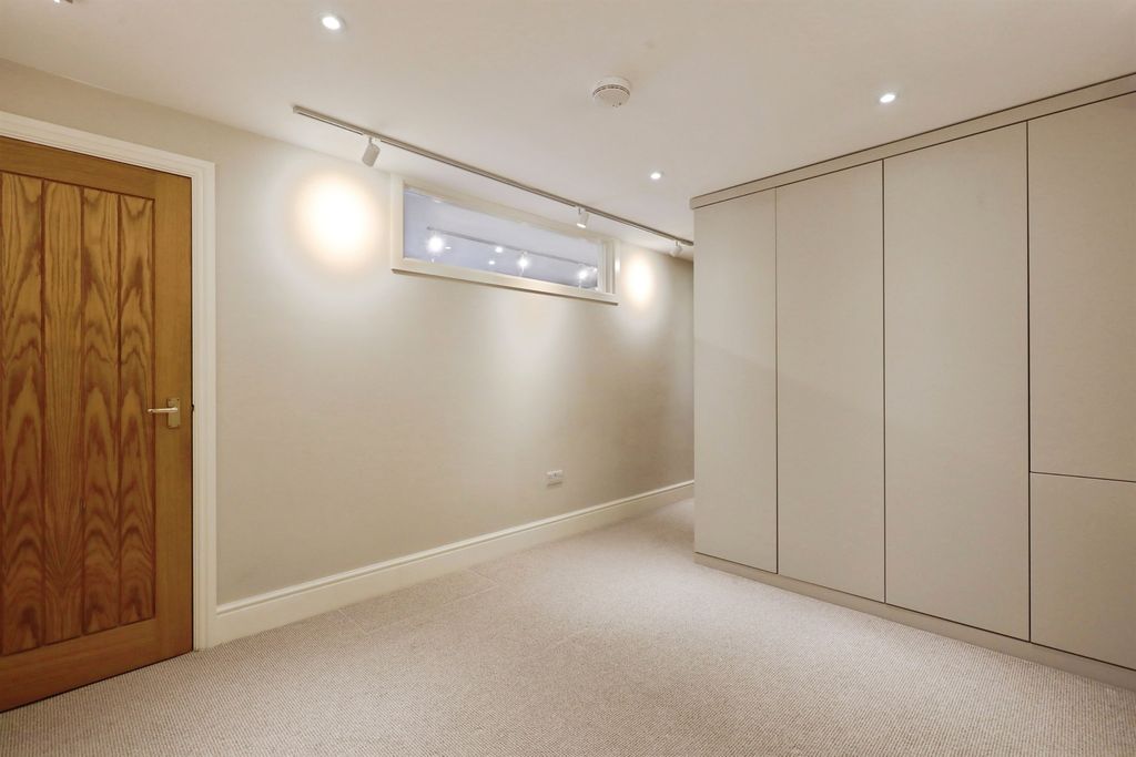 Additional image 10 of 2 bed flat for saleChurch Street, Shipston-On-Stour CV36
