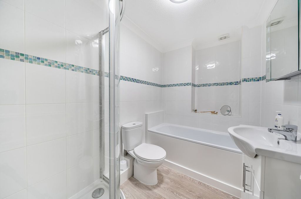 Additional image 18 of 3 bed flat for saleChapel Street, Chichester PO19