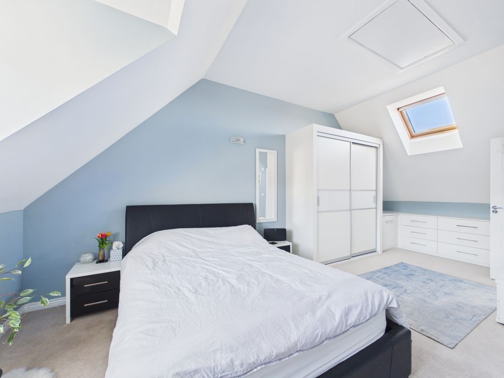 Additional image 13 of 3 bed town house for saleRed Kite Road, Chinnor, Oxfordshire OX39