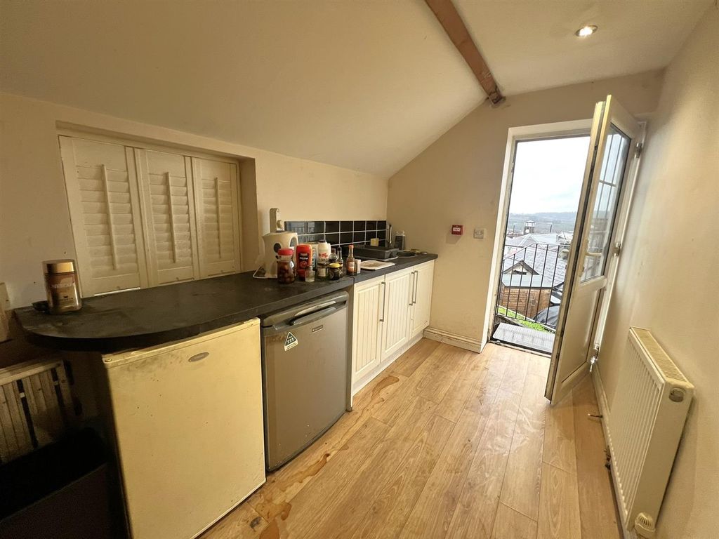 Additional image 7 of Property for saleHigh Street, Cinderford GL14