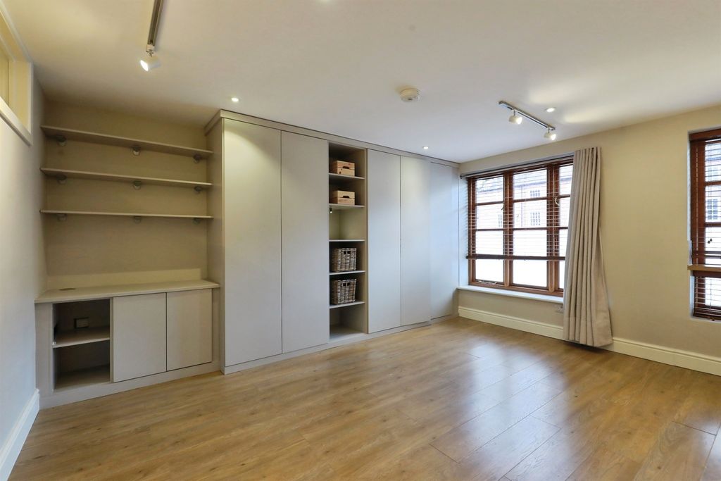 Additional image 4 of 2 bed flat for saleChurch Street, Shipston-On-Stour CV36