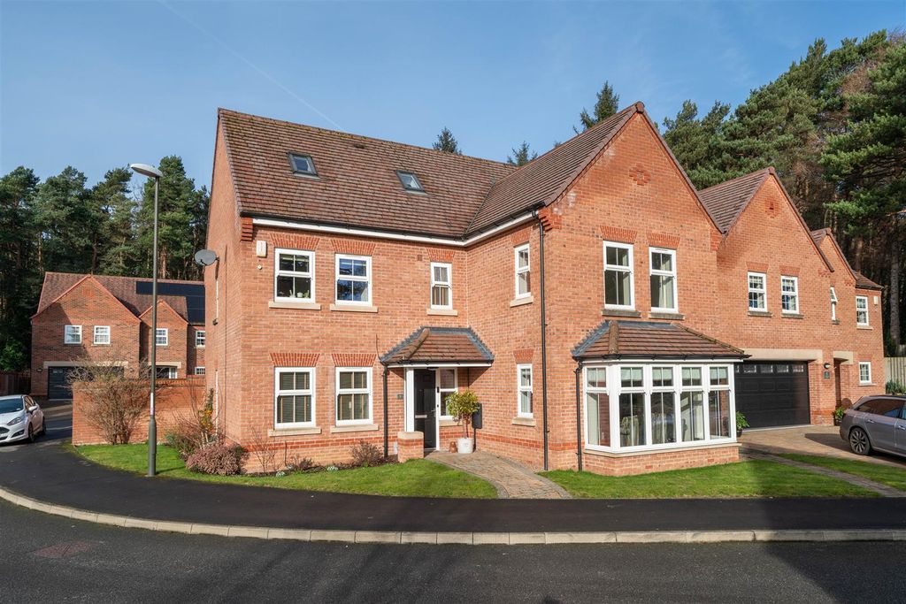Additional image 34 of 5 bed detached house for saleTreeneuk Gardens, Ashgate, Chesterfield S40