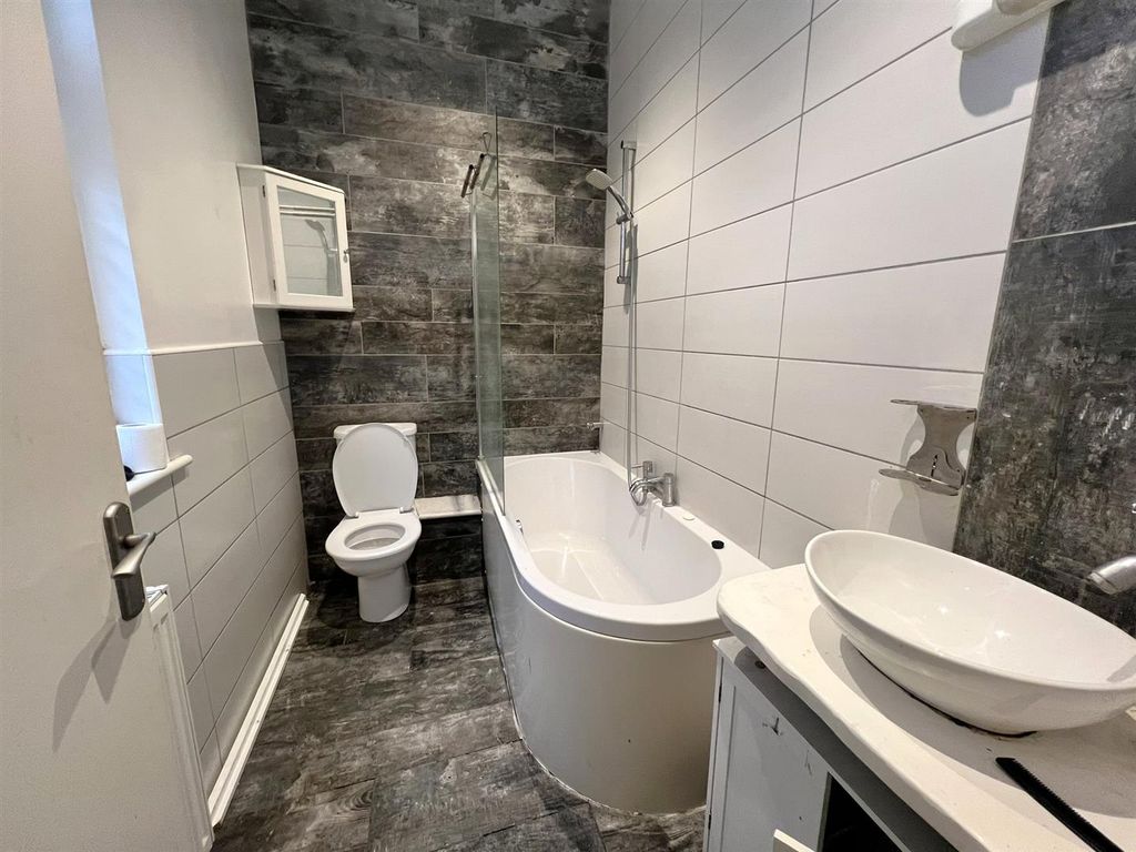 Additional image 26 of Property for saleHigh Street, Cinderford GL14