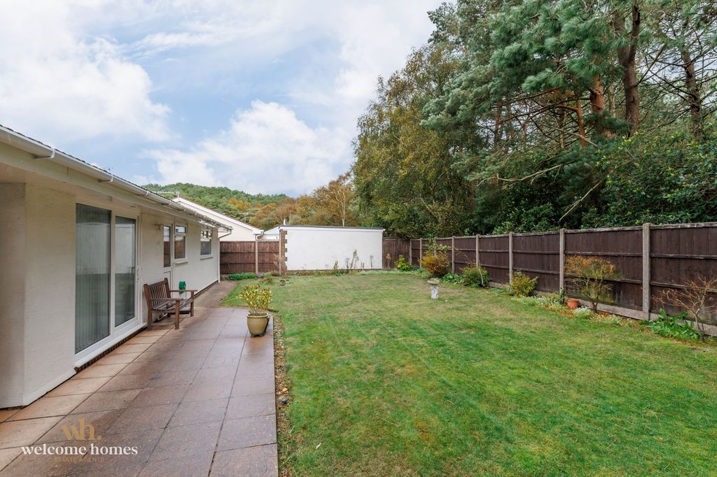 Additional image 5 of 2 bed detached bungalow for saleHillside Drive, Christchurch BH23