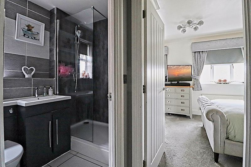Additional image 8 of 5 bed detached house for saleAzalea Mews, Canvey Island SS8