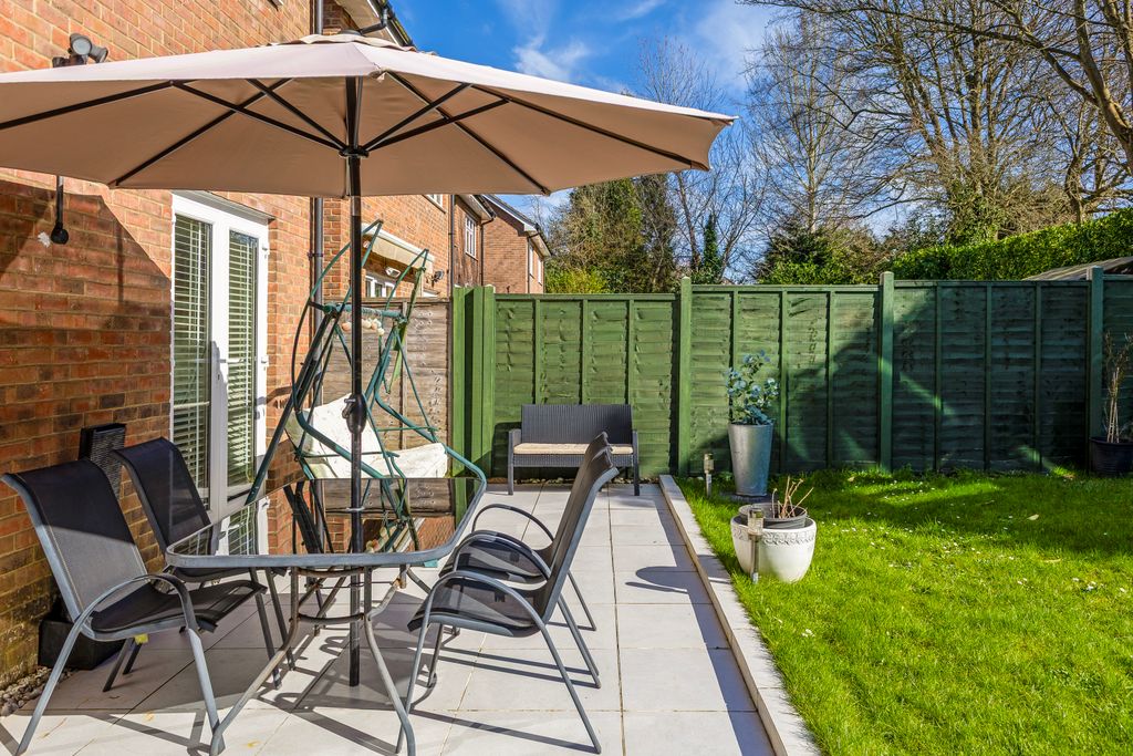 Additional image 15 of 4 bed detached house for saleHawthorne Gardens, Caterham CR3