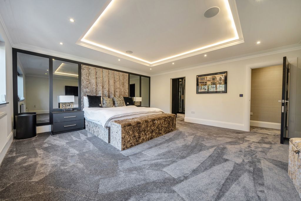 Additional image 11 of 7 bed detached house for saleHeathley End, Chislehurst BR7