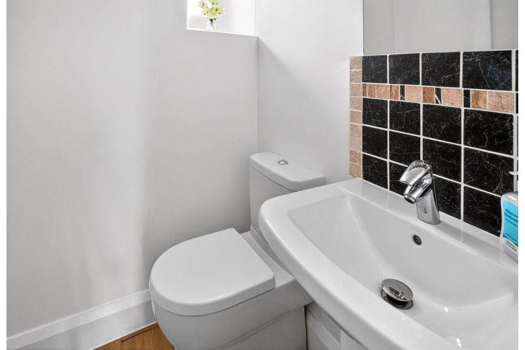 Additional image 12 of 5 bed semi-detached house for saleStocks Lane, Chester CH3