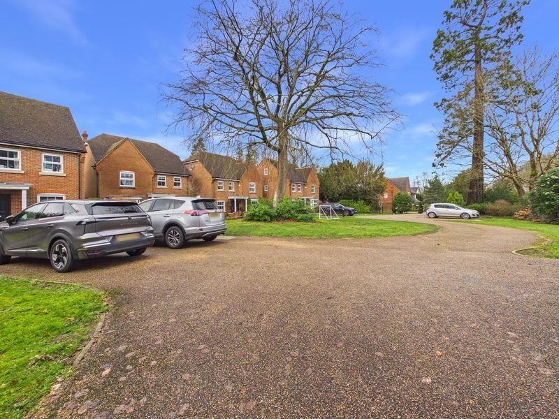 Additional image 26 of 5 bed detached house for saleNewbery Close, Caterham CR3
