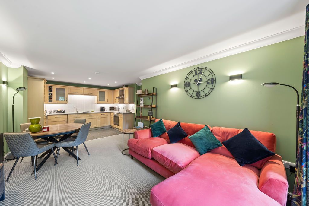 Additional image 3 of 2 bed flat for saleWindermere Court, Denmark Road, Carshalton SM5