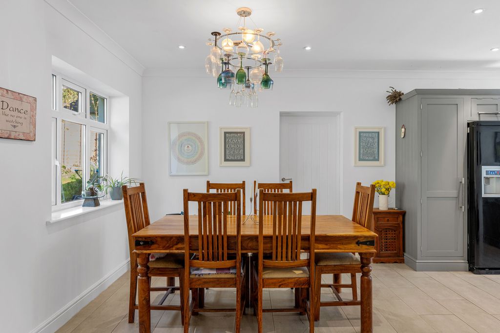 Additional image 18 of 5 bed detached house for saleHarestone Valley Road, Caterham CR3