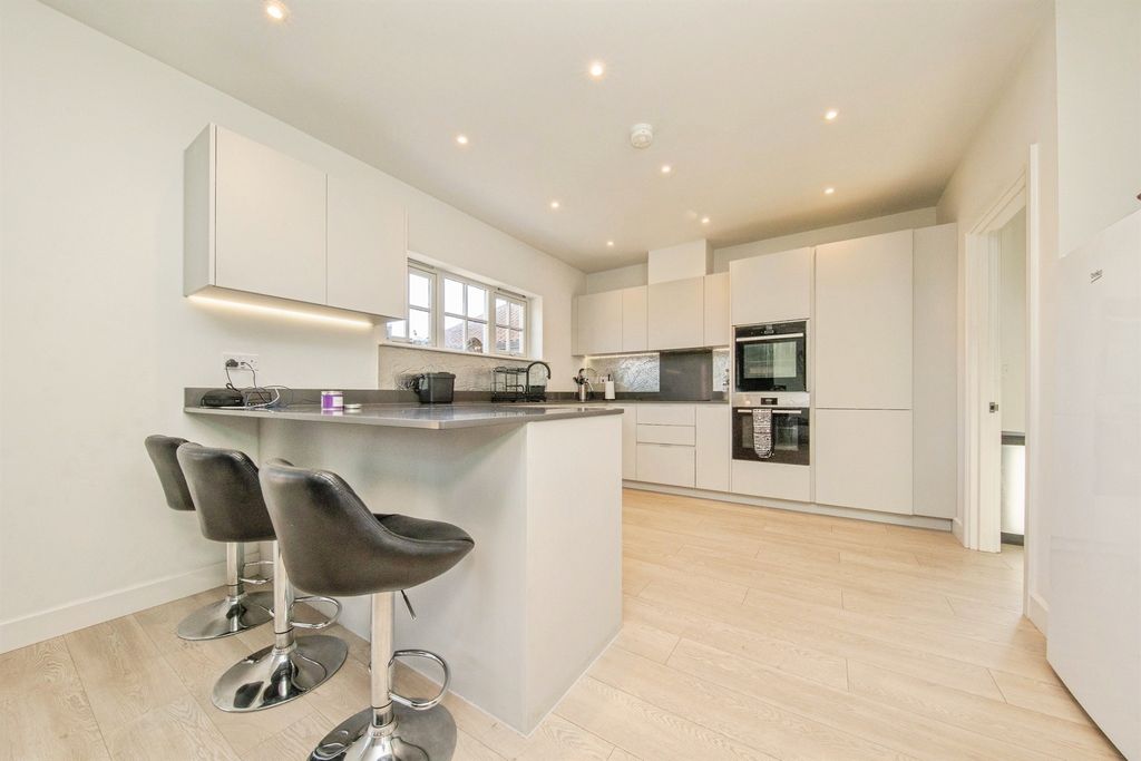 Additional image 6 of 4 bed detached house for saleWest Field Lane, St. Osyth, Clacton-On-Sea CO16