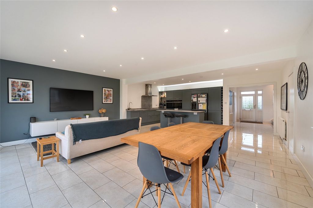 Additional image 16 of 5 bed bungalow for saleTregurthen Road, Camborne TR14