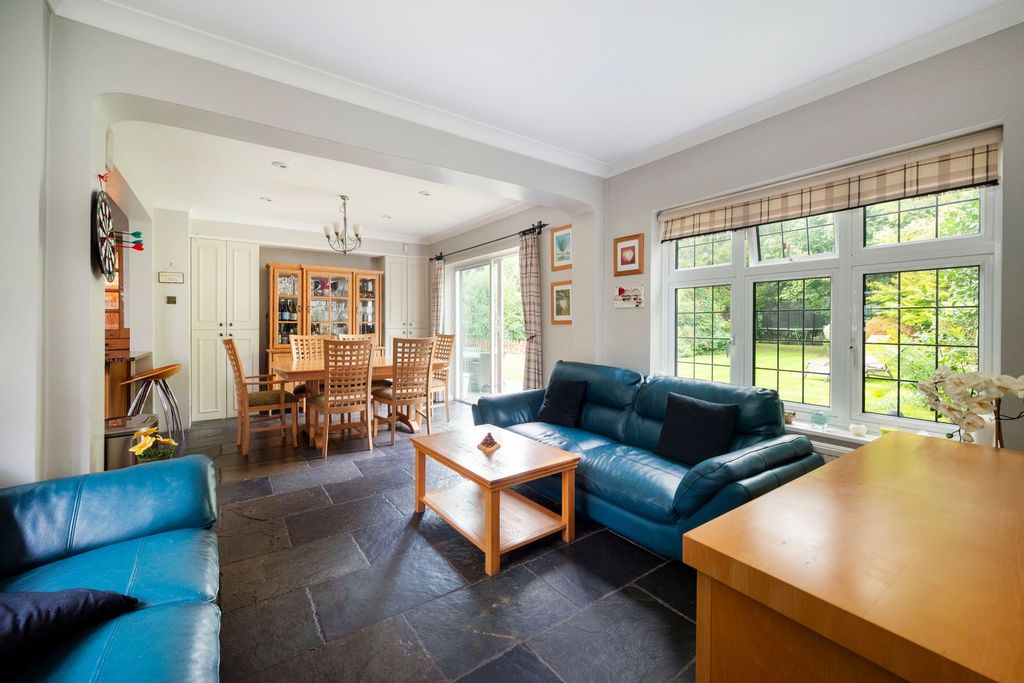 Additional image 9 of 5 bed detached house for saleHeathfield Road, Bushey WD23