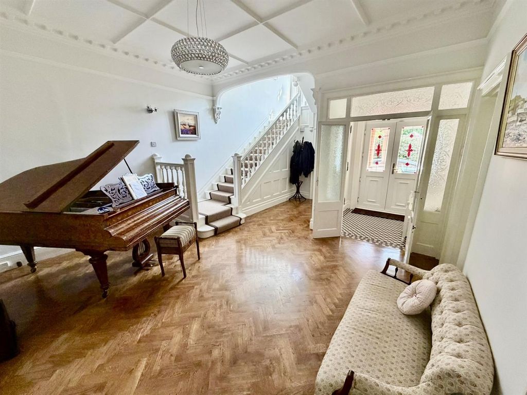 Additional image 4 of 3 bed maisonette for saleBrackendale Road, Camberley, Surrey GU15