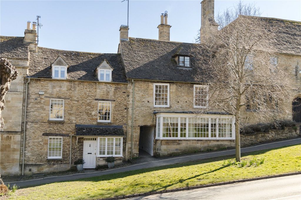 4 bed terraced house for saleThe Hill, Burford, Oxfordshire OX18
