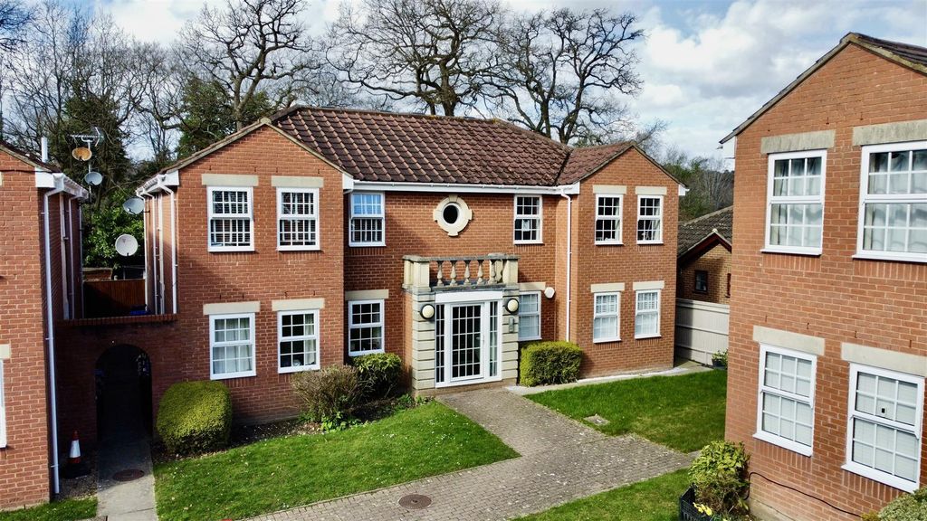 Additional image 5 of 2 bed flat for saleRaleigh Way, Frimley, Camberley GU16