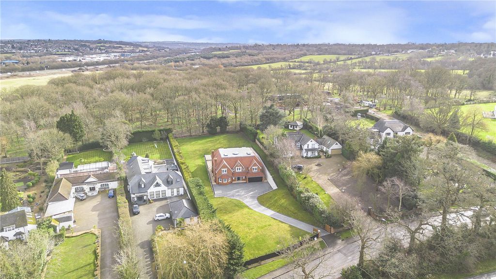 Additional image 2 of 8 bed detached house for saleHeathbourne Road, Bushey Heath, Hertfordshire WD23