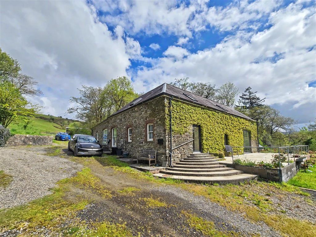 3 bed farm for saleBabel, Llandovery SA20