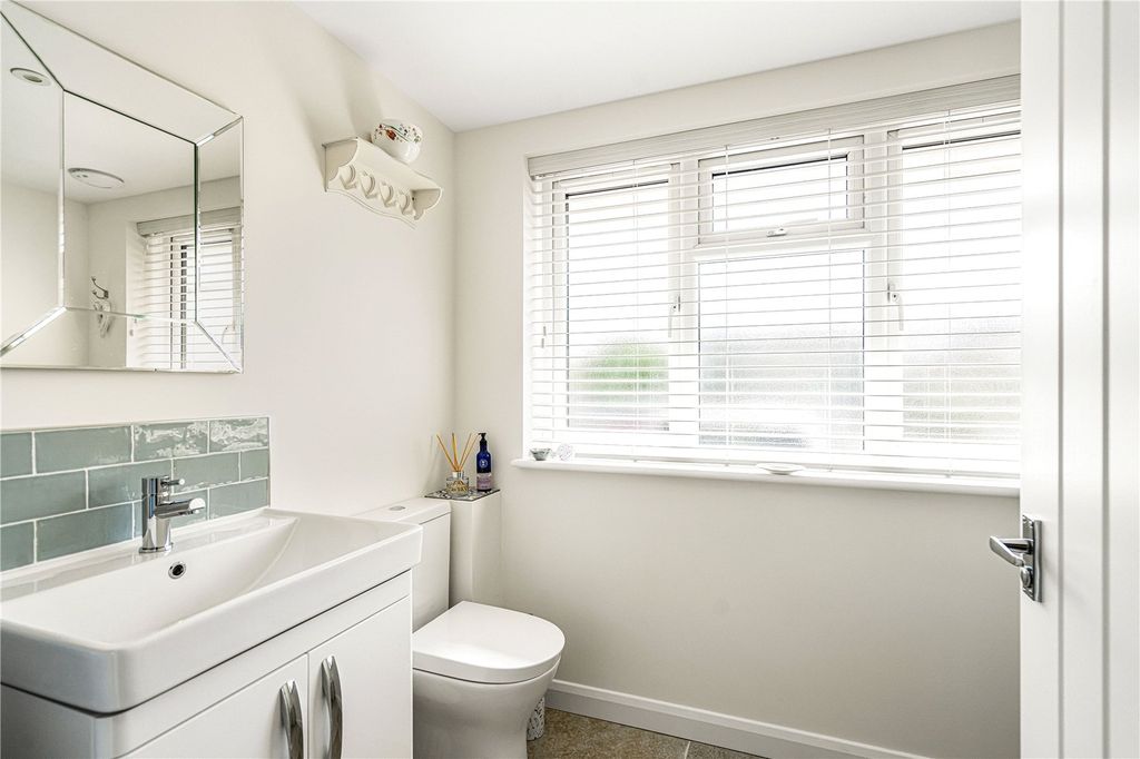 Additional image 12 of 3 bed semi-detached house for saleHillwerke, Chinnor, Oxfordshire OX39