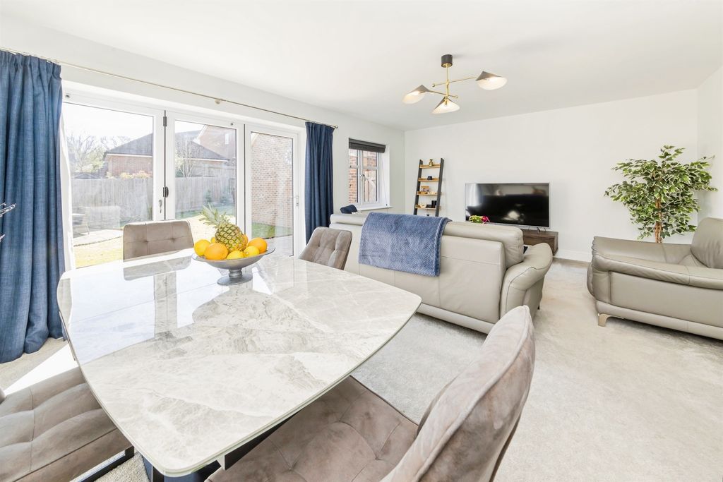 Additional image 18 of 4 bed detached house for saleMill Rose Way, Burgess Hill RH15